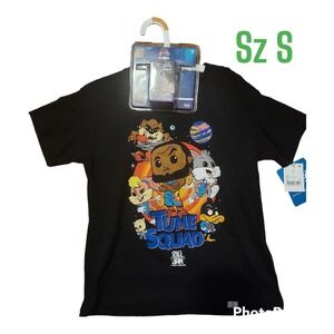 COPY - Space Jam tshirt and LeBron funko pocket POP!